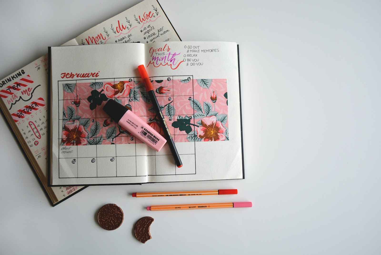 Yearly Planner & stationery